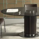 Runt matbord i rökt glas med träunderrede Made in Italy - Rondo Viadurini
