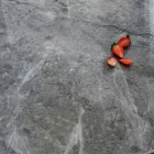 Modernt runt matbord i keramisk marmor och metalleffekt - Jarvis Viadurini