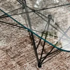 Fast bord med tunnformad glasskiva och stålunderrede tillverkat i Italien - Ezzellino Viadurini