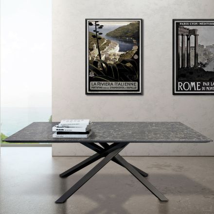 Vardagsbord i HPL med järngrå metallunderrede Tillverkat i Italien - Shagor Viadurini