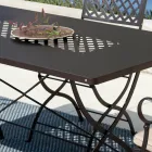 Utomhusfällbart bord i galvaniserat stål tillverkat i Italien - Selvaggia Viadurini