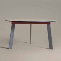 Runt bord av modern design i stål och färglackad MDF - Aronte