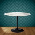 Eero Saarinen Tulip-bord H 74 runt i blank keramik Tillverkad i Italien - Scharlakansröd