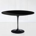 Tulip Bord Eero Saarinen H 74 Oval i Svart Flytande Laminat Tillverkad i Italien - Scarlet