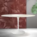 Saarinen Tulip-bord H 74 cm runt i Florim Calacatta guld matt keramik - scharlakansröd