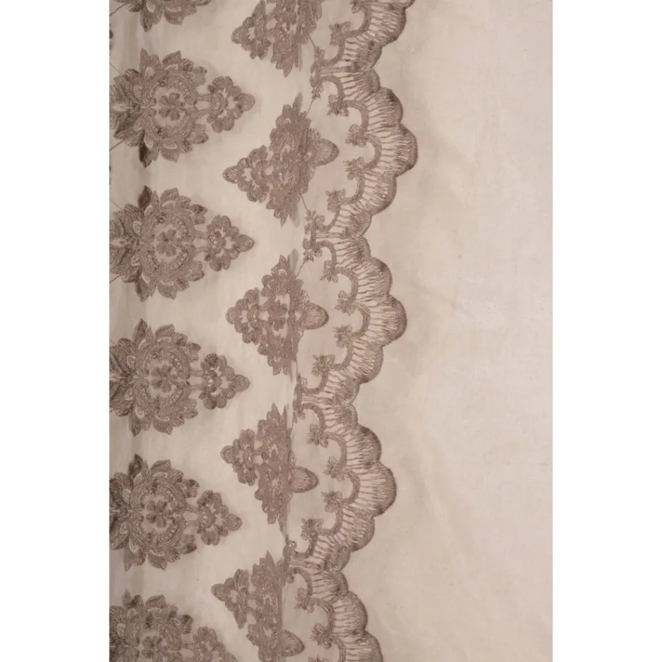 Lätt linnegardin med organza och gotiska broderier i lyxcentret - Marinella Viadurini