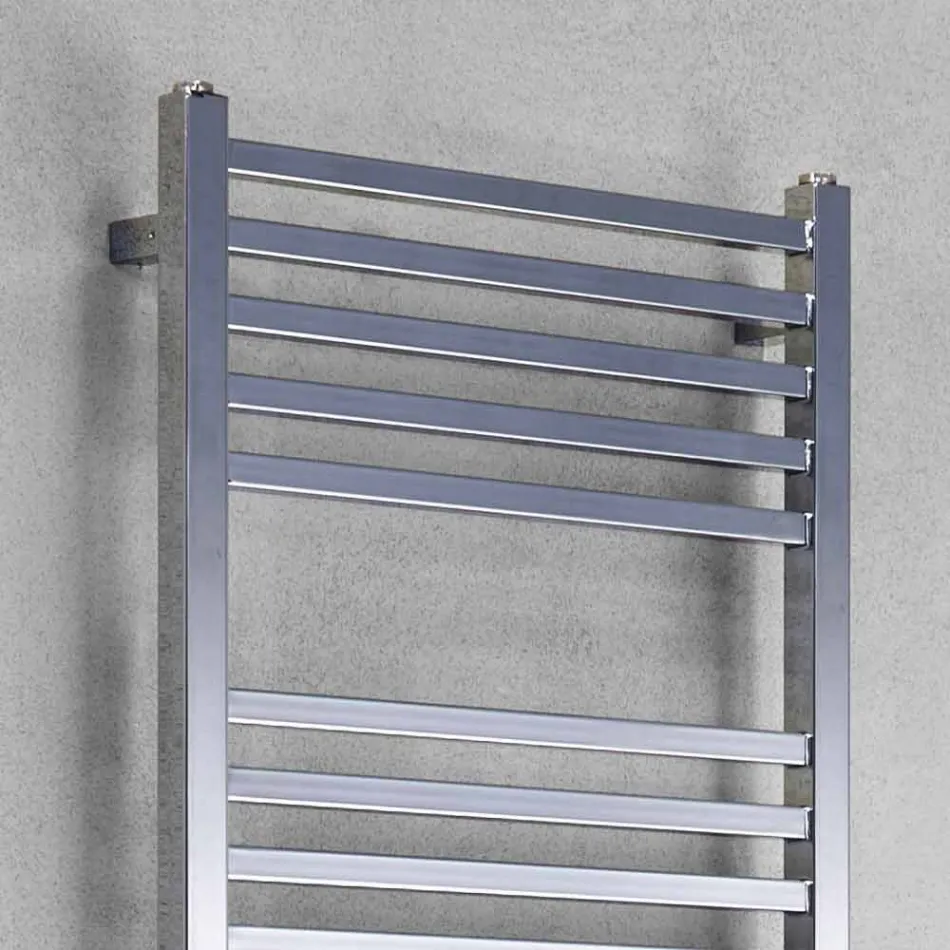Modern design Chrome Radiator Wall 2 Storlekar upp till 765 Watt - Tower Viadurini