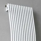 Vertikal badrumsradiator Modern design Wavy 1181 Watt - Tucano Viadurini