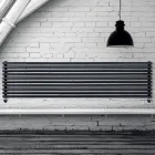 Hydraulisk radiator med vertikala kollektorer och horisontella rör - Sammansatt Viadurini