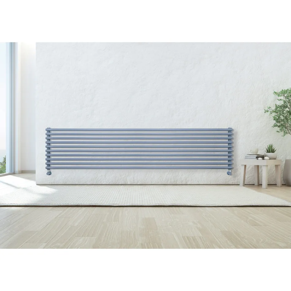 VVS-radiator med en serie horisontella element tillverkad i Italien - Cappello Viadurini