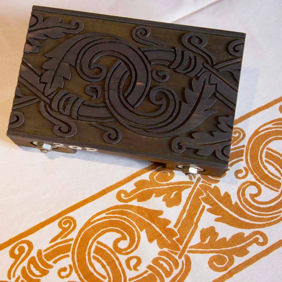 Mycket tillverkad italiensk tryckt bomull och linnedduk - märken Viadurini