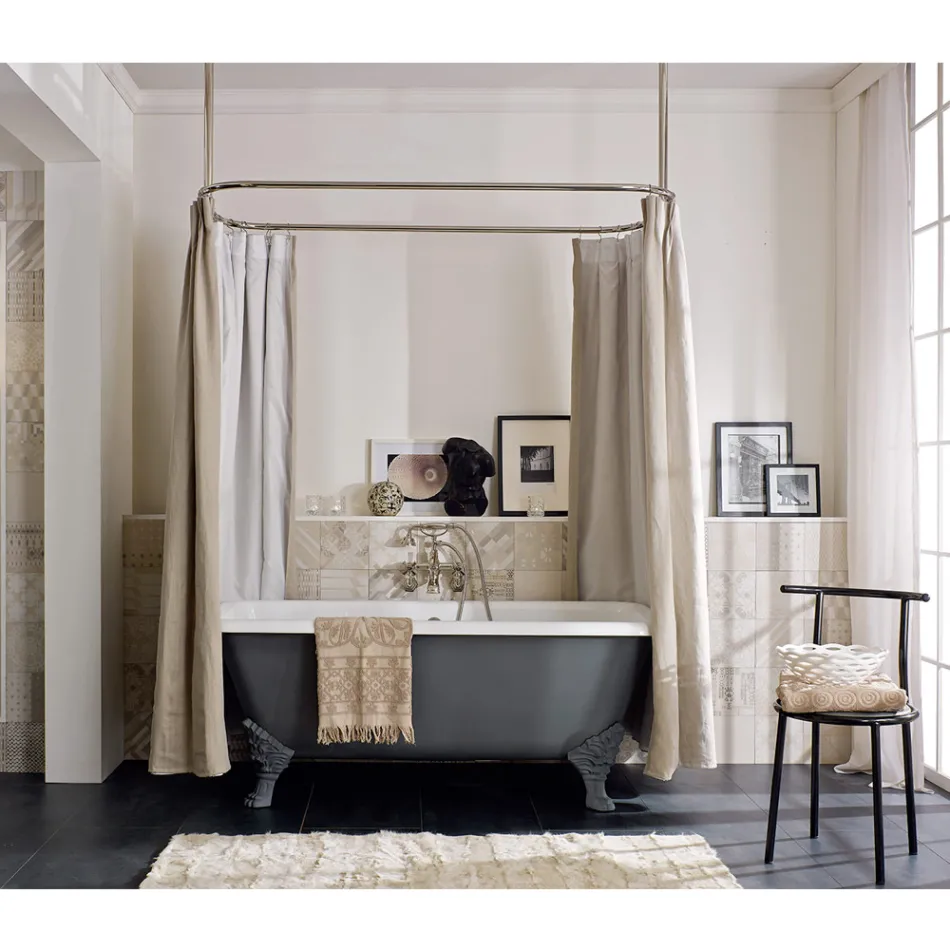 Vintage fristående badkar med fötter i gjutjärn - Nausica Viadurini