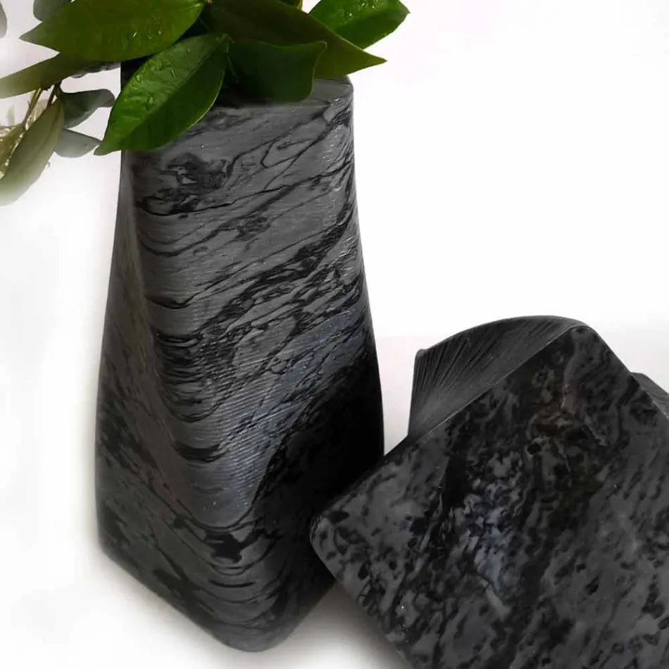 Dekorativ designvas i Bardiglio eller Carrara-marmor Tillverkad i Italien - Prisma Viadurini