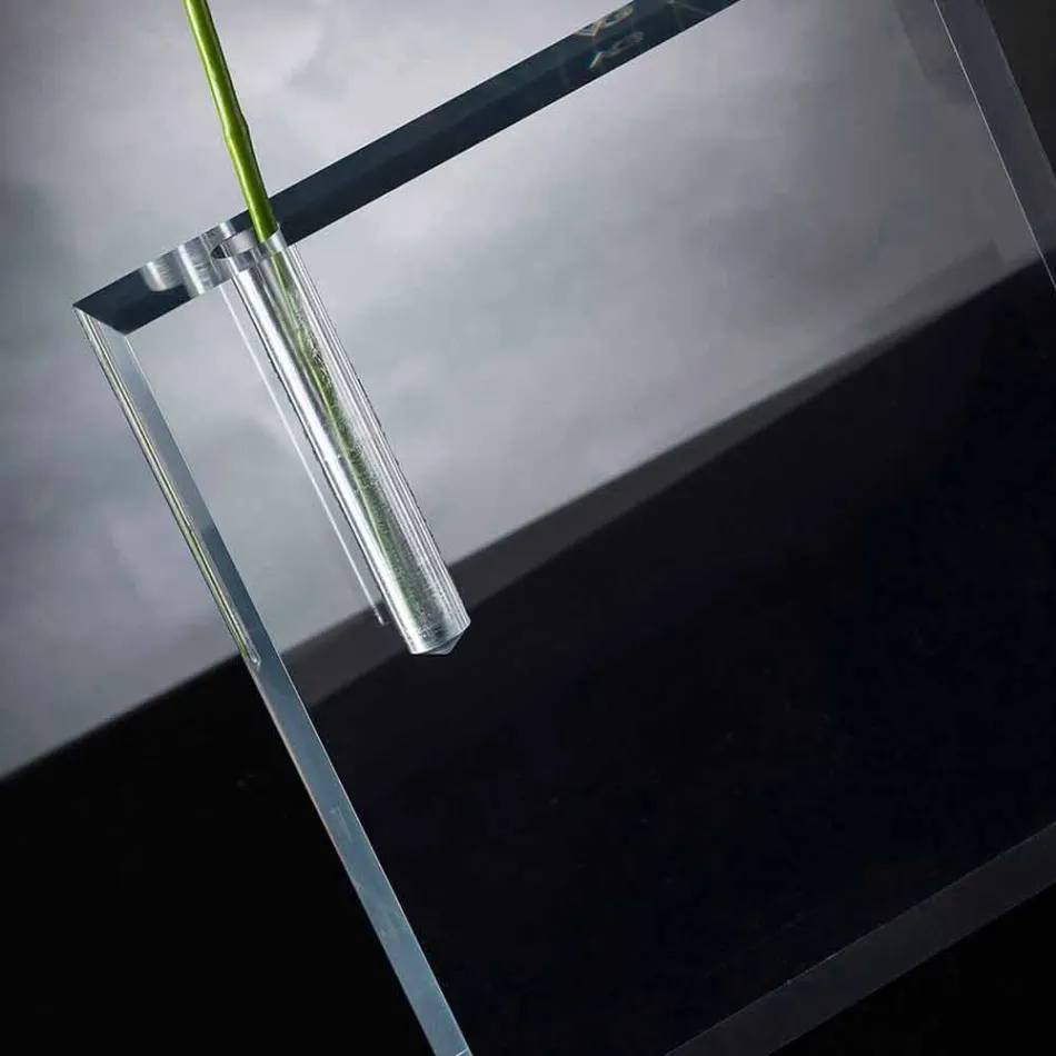 Modern genomskinlig plexiglasblomstervas i Italien - unik Viadurini