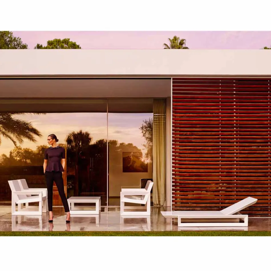 Vondom Frame design trädgårdssäng i vit polyeten Viadurini